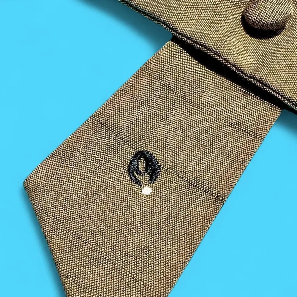 40s Donegal silk khaki women’s service uniform crossover tie